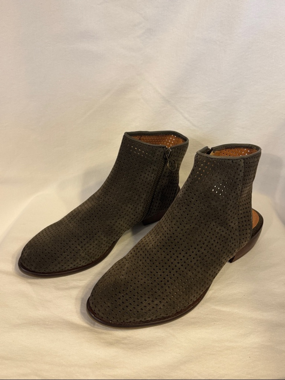 Latigo Women’s Perforated Ankle Boots
